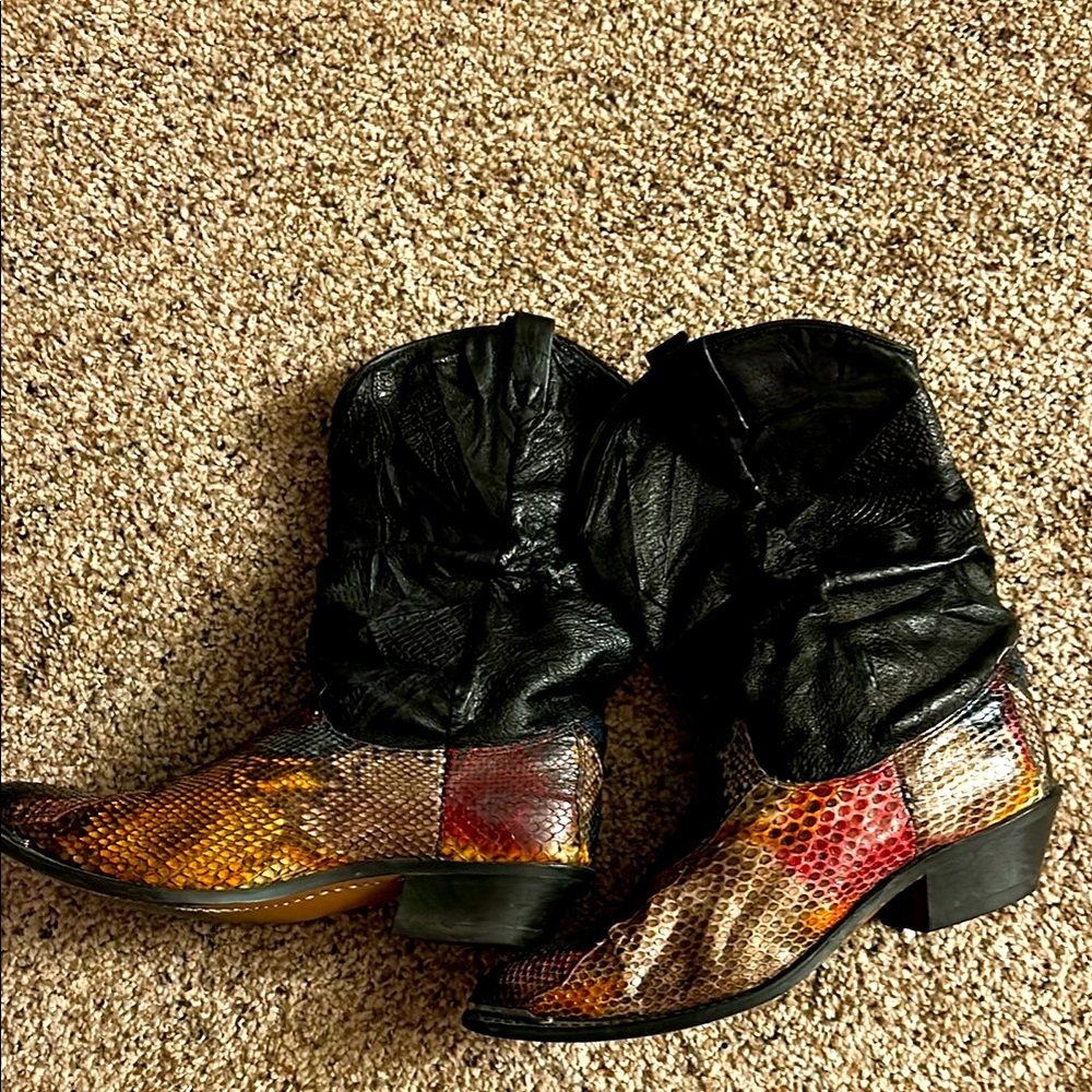 Genuine tri-color snake skin boots women size 7.5 from boot coral.